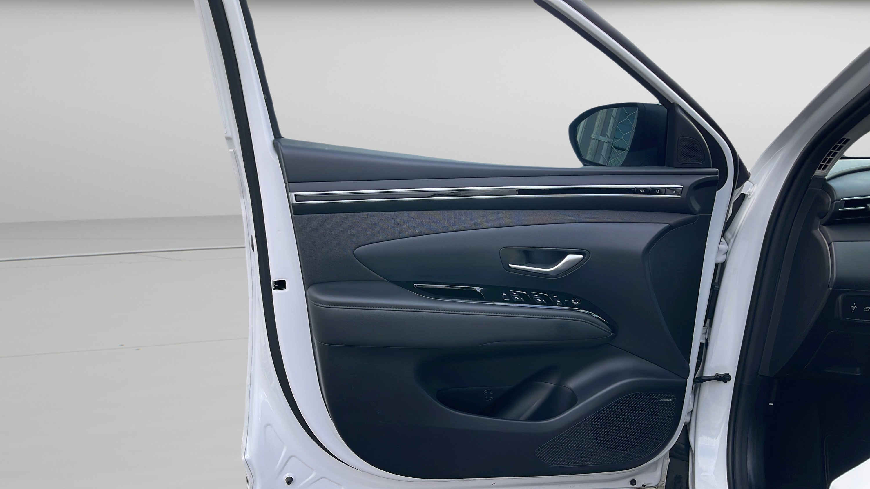 Used 2022 Hyundai Tucson Limited w/ Cargo Package image 22