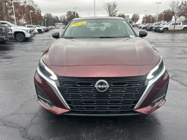 Used 2024 Nissan Altima 2.5 SV image 2