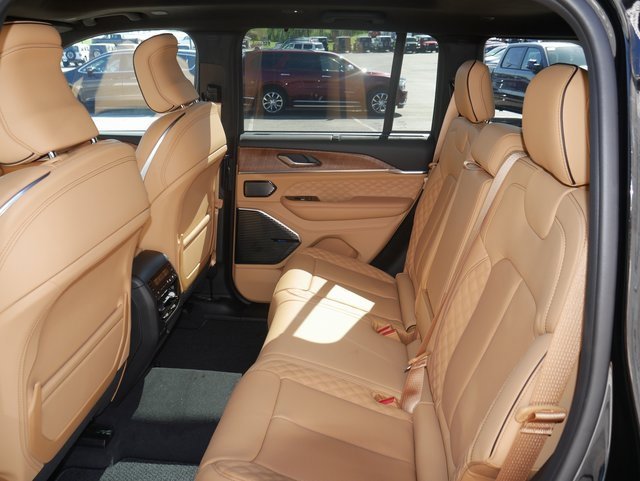 New 2025 Jeep Grand Cherokee Summit w/ Adv Protech Group IV image 27