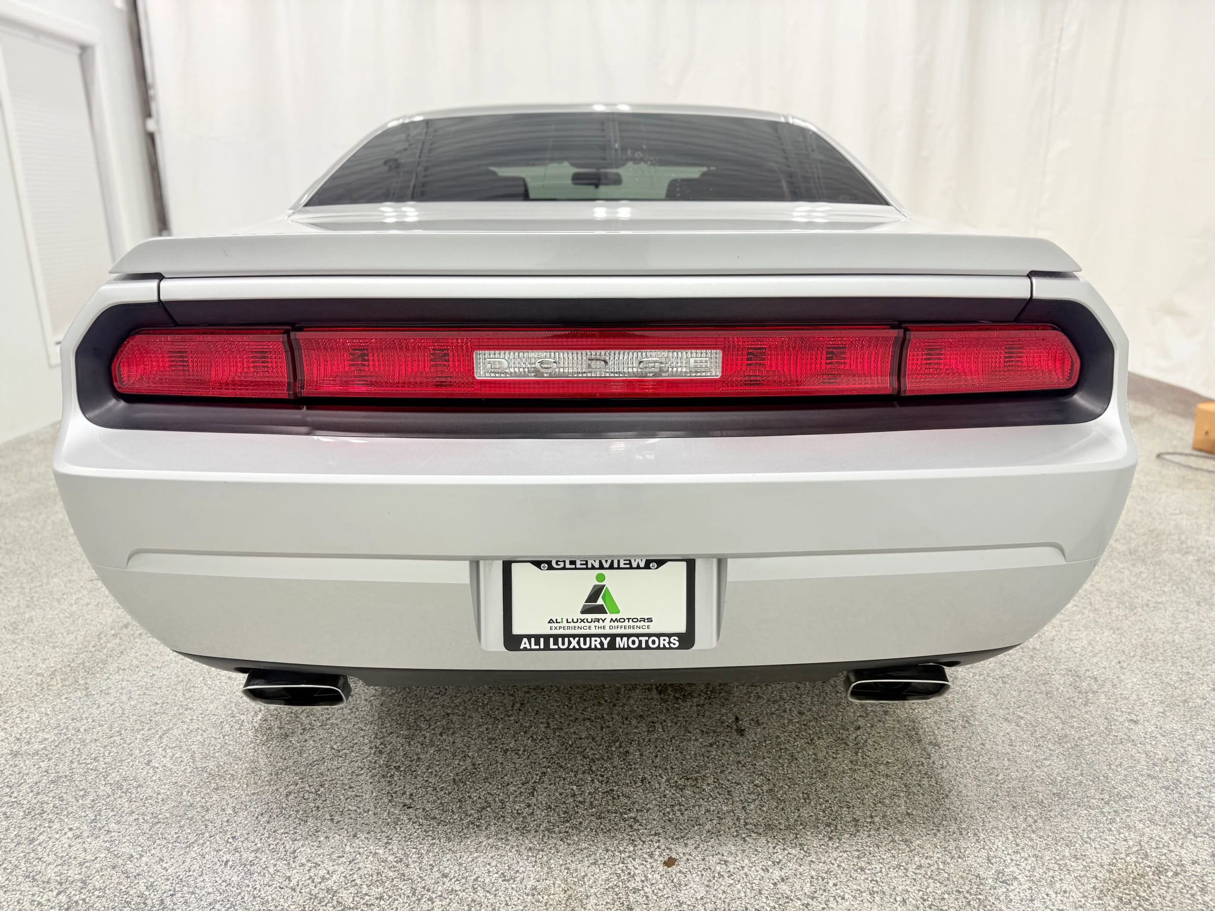 Used 2010 Dodge Challenger R/T image 7