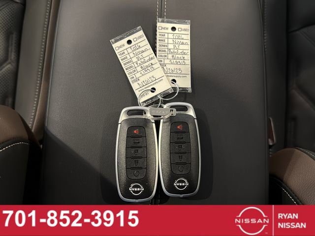 New 2026 Nissan Pathfinder Platinum image 25