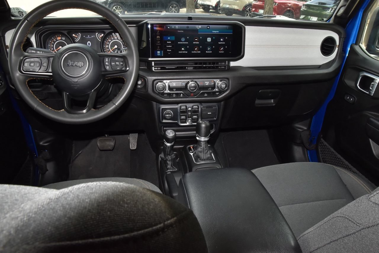 Used 2024 Jeep Wrangler Unlimited Sport AWD/4WD image 16