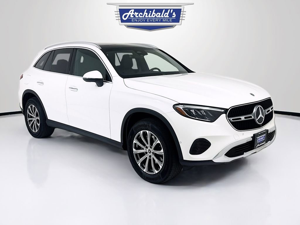 Used 2024 Mercedes-Benz GLC 300 4MATIC image 1