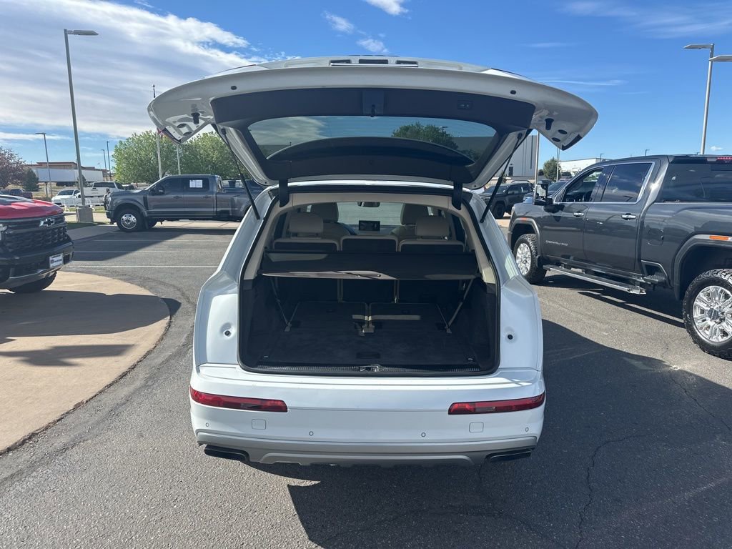 Used 2018 Audi Q7 3.0T Prestige image 23