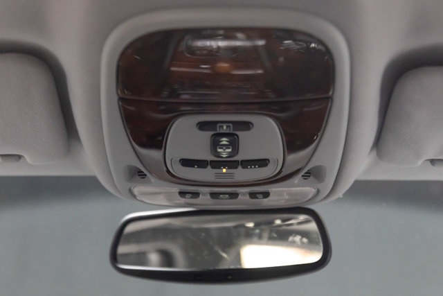 Used 2005 Jaguar XJ8 RWD image 97