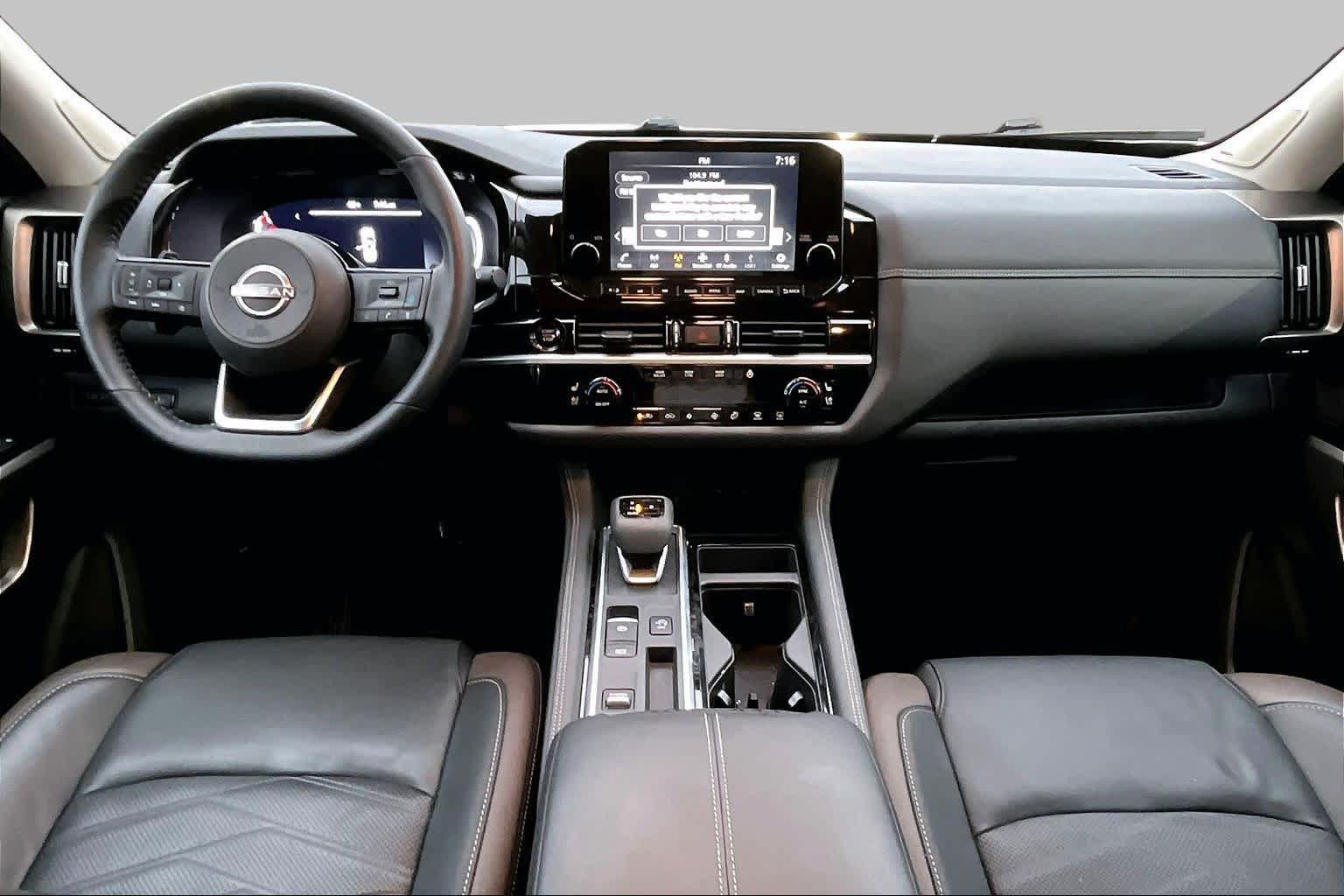 Used 2025 Nissan Pathfinder Platinum w/ Cargo Package FWD image 16