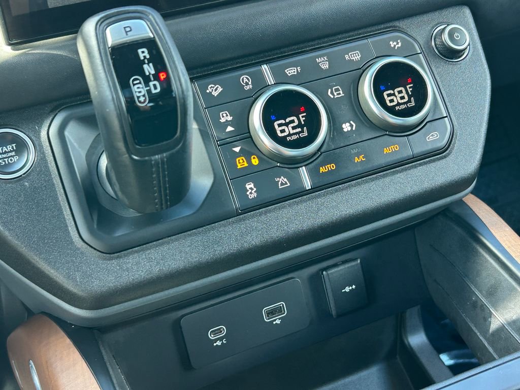 Used 2023 Land Rover Defender 110 X image 28