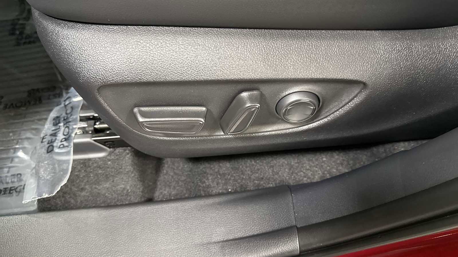 New 2026 Toyota Highlander XSE image 14