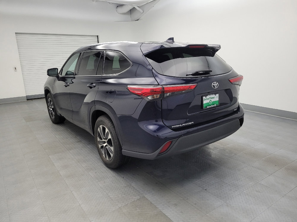 Used 2020 Toyota Highlander XLE image 5