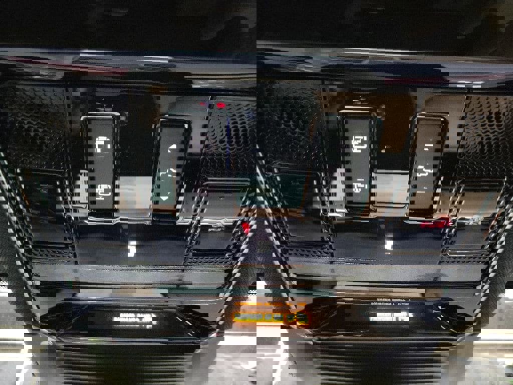 New 2025 Land Rover Range Rover Sport Dynamic SE image 21