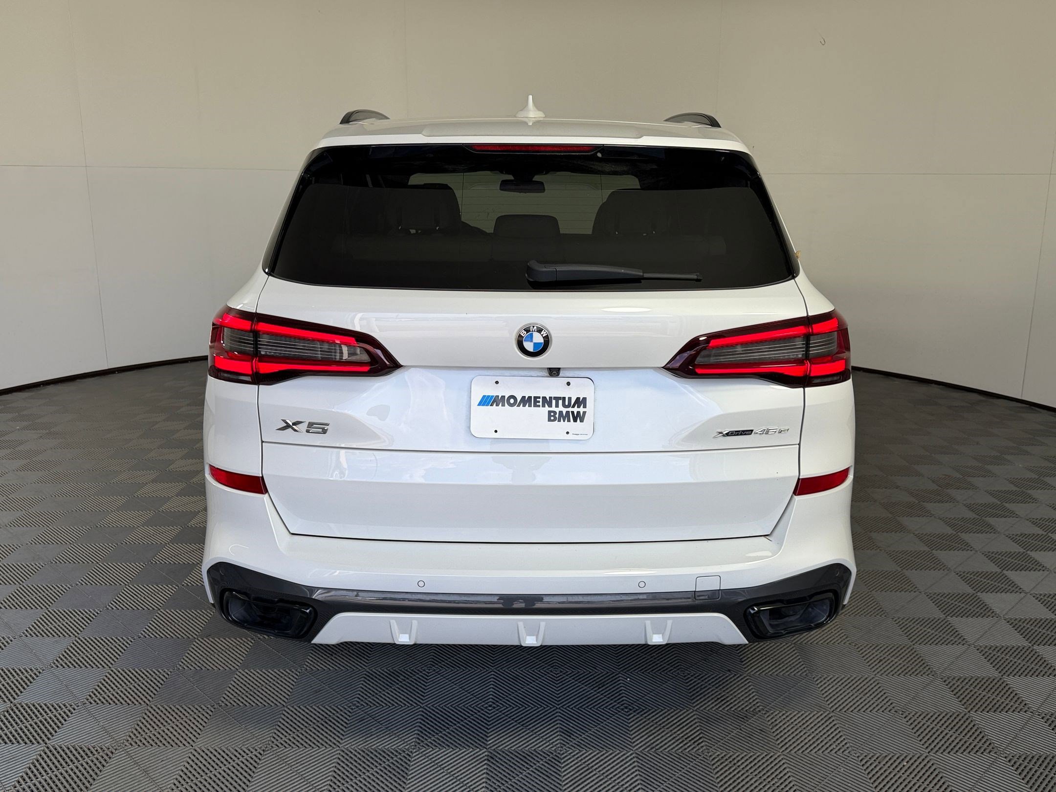 Used 2021 BMW X5 xDrive45e w/ M Sport Package AWD/4WD image 10