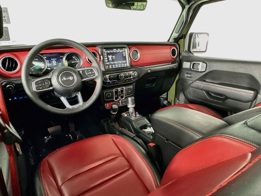 Used 2023 Jeep Wrangler Unlimited Rubicon 4xe AWD/4WD image 24