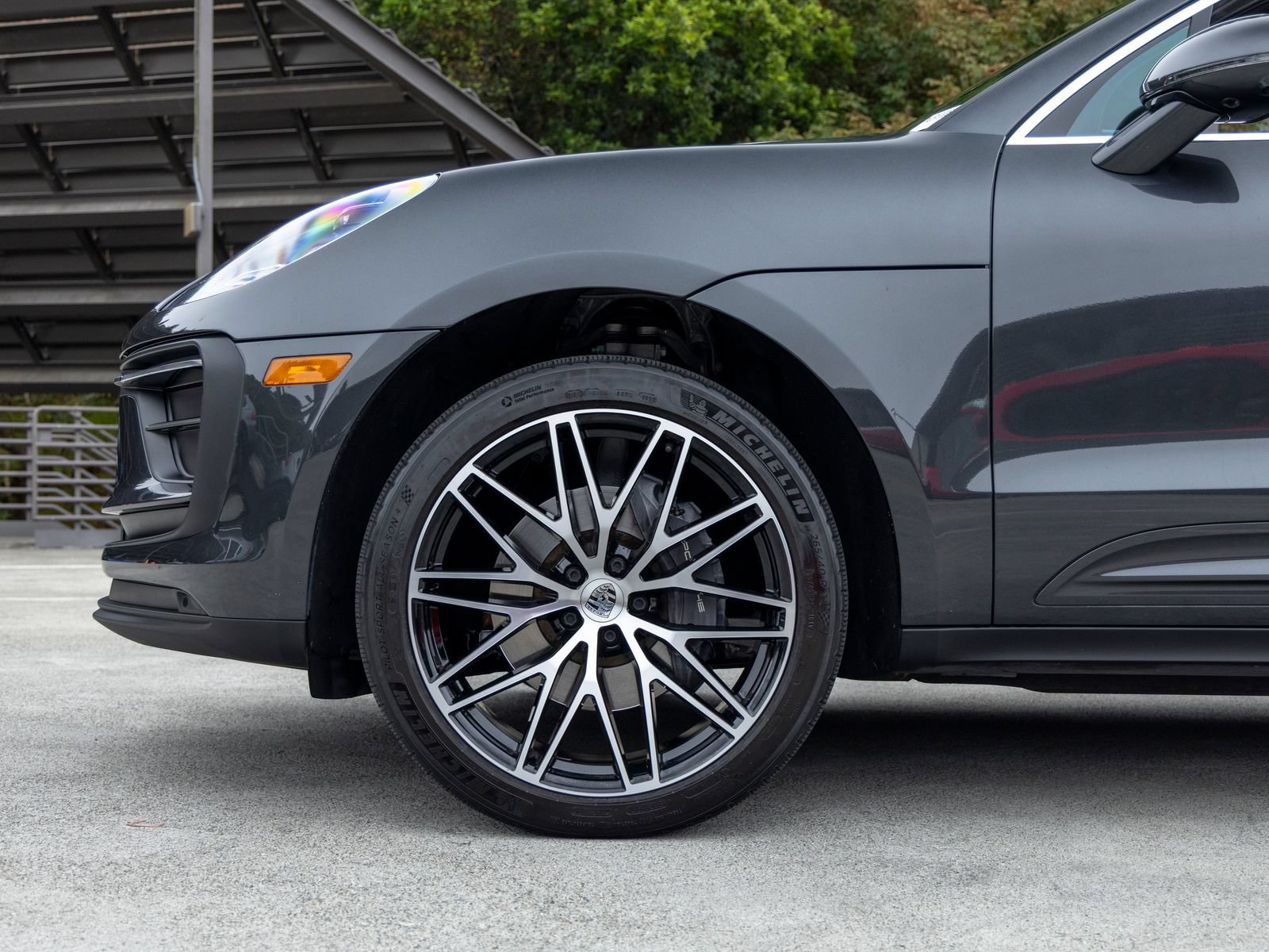 Certified 2022 Porsche Macan AWD/4WD image 13