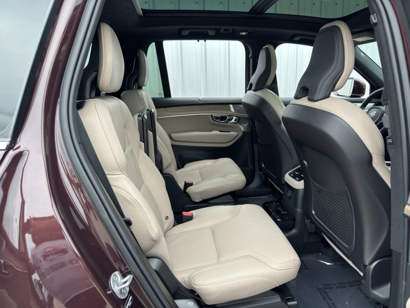 Used 2025 Volvo XC90 T8 Ultra image 45