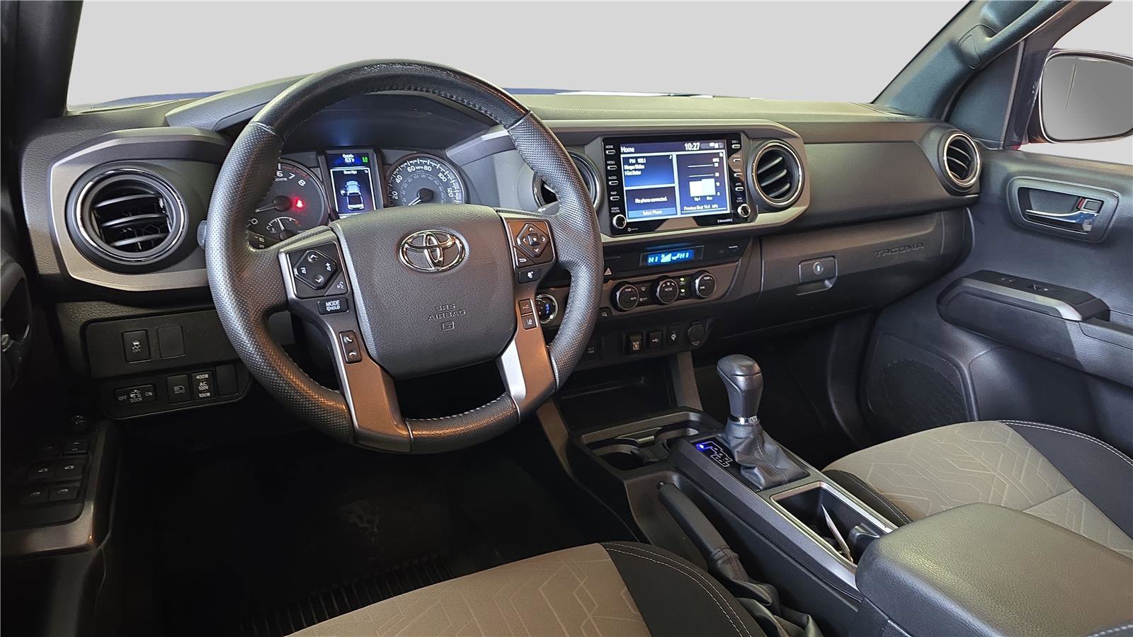 Used 2022 Toyota Tacoma TRD Off-Road AWD/4WD image 19