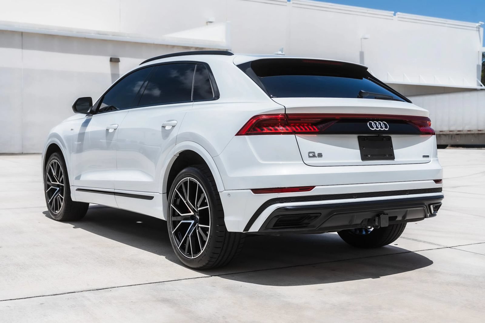 Used 2020 Audi Q8 Premium Plus AWD/4WD image 10