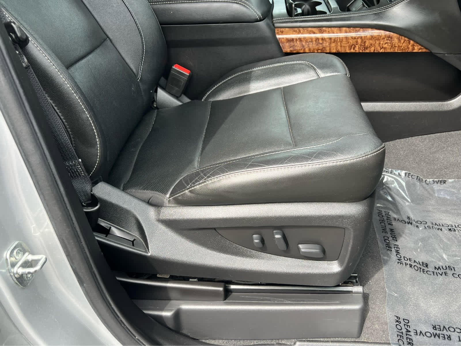 Used 2020 Chevrolet Suburban Premier image 18