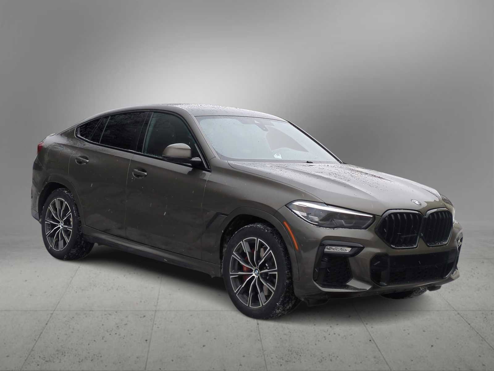 Used 2021 BMW X6 xDrive40i w/ M Sport Package image 2