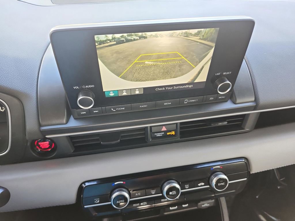 Used 2023 Honda Pilot LX image 25