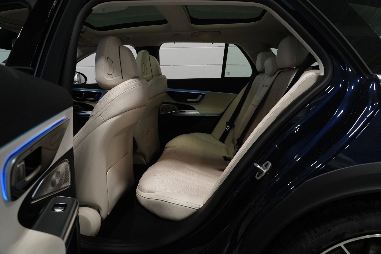 New 2026 Mercedes-Benz E 450 4MATIC All-Terrain Wagon image 16