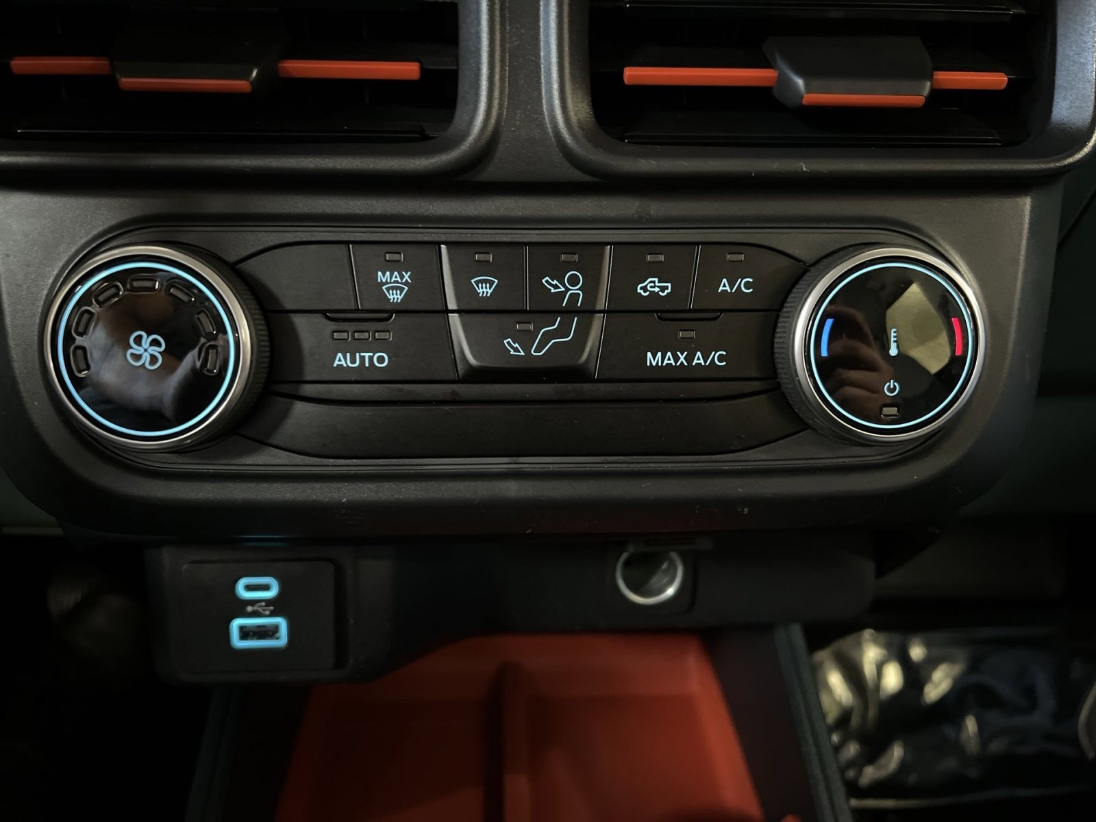 Used 2024 Ford Maverick XLT image 20