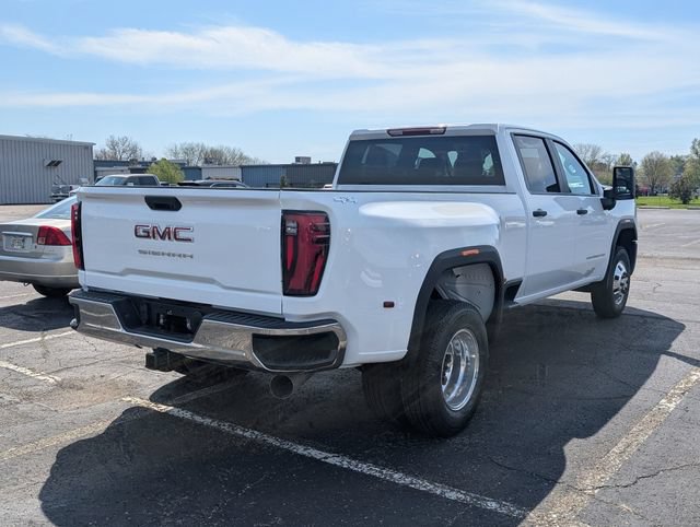 New 2026 GMC Sierra 3500 Pro AWD/4WD image 7