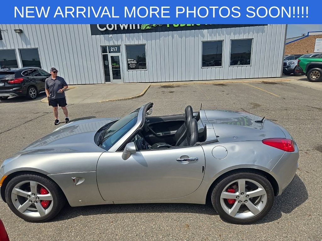 Used 2006 Pontiac Solstice Convertible w/ Premium Package RWD image 5