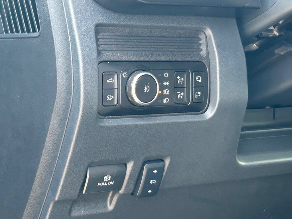 New 2026 Ford F250 Lariat w/ Black Appearance Package AWD/4WD image 39
