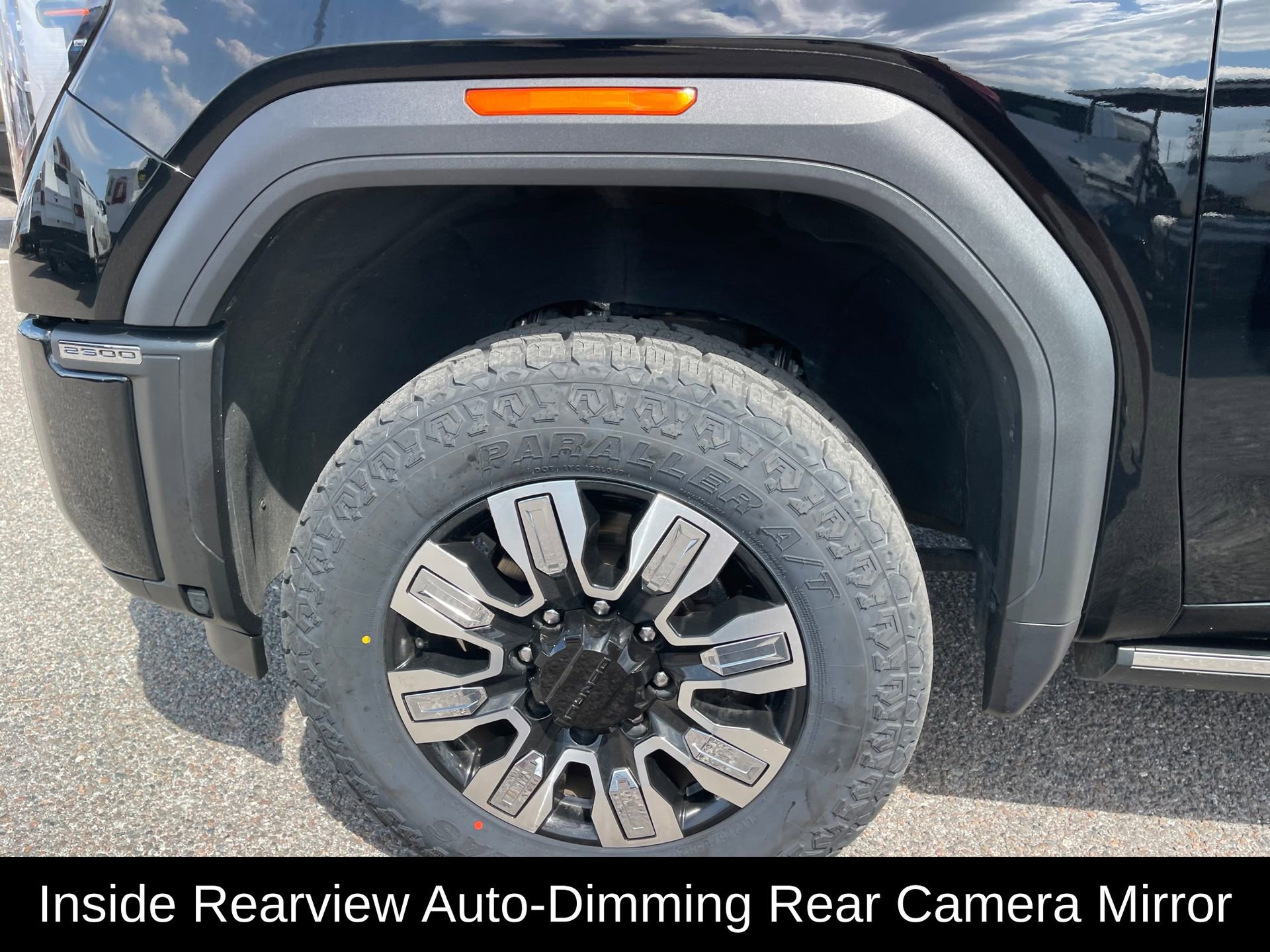 Used 2024 GMC Sierra 2500 Denali w/ Denali Reserve Package image 10