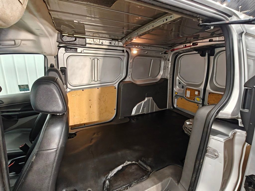 Used 2022 Ford Transit Connect XL FWD image 24