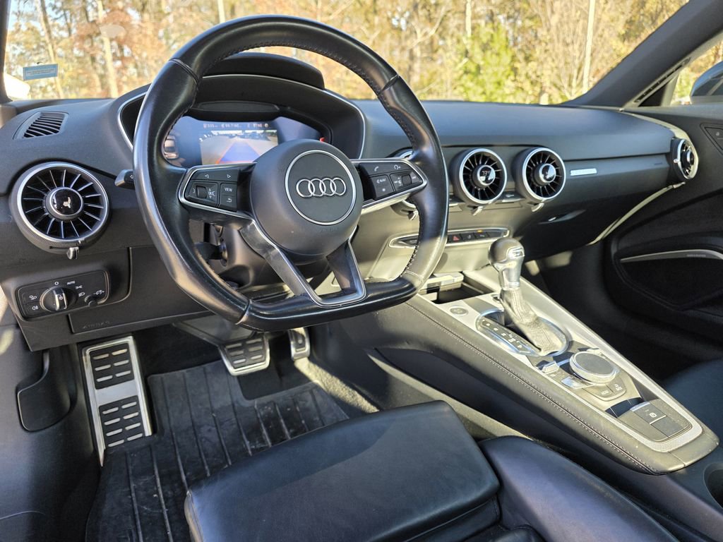 Used 2017 Audi TT 2.0T image 7