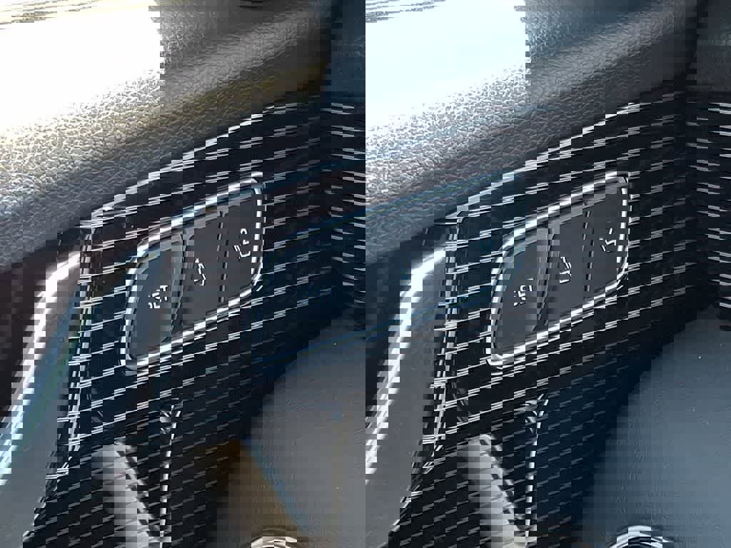 Used 2024 Hyundai Palisade Calligraphy image 25