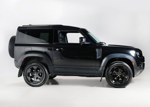 Used 2023 Land Rover Defender 90 S image 30