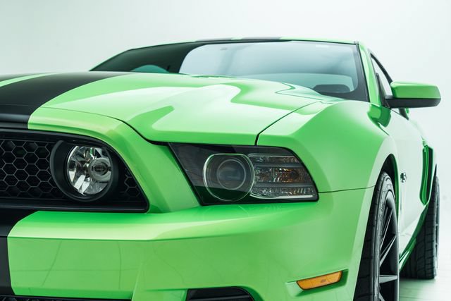 Used 2014 Ford Mustang GT Premium w/ Electronics Package RWD image 11