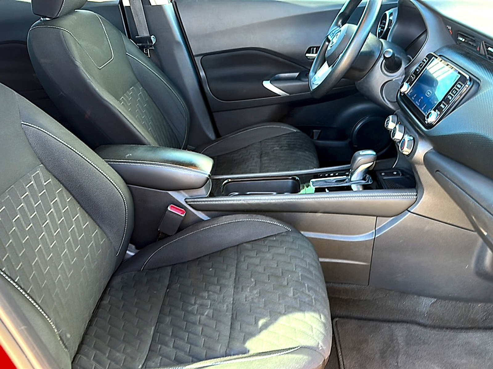 Used 2023 Nissan Kicks SV image 23