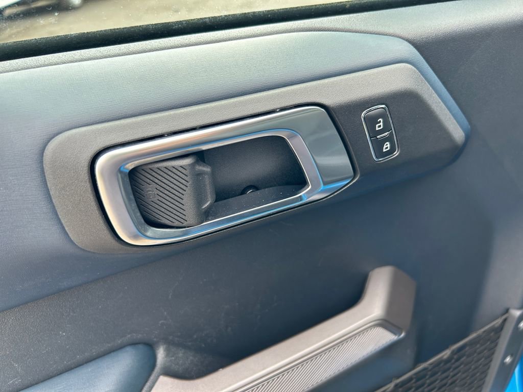 Used 2023 Ford Bronco Outer Banks image 24