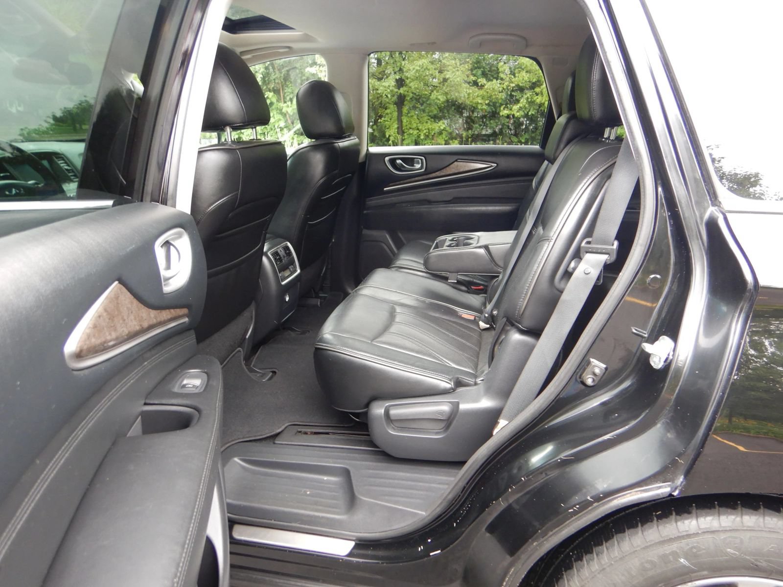 Used 2015 INFINITI QX60 Luxe w/ Premium Plus Package AWD/4WD image 17