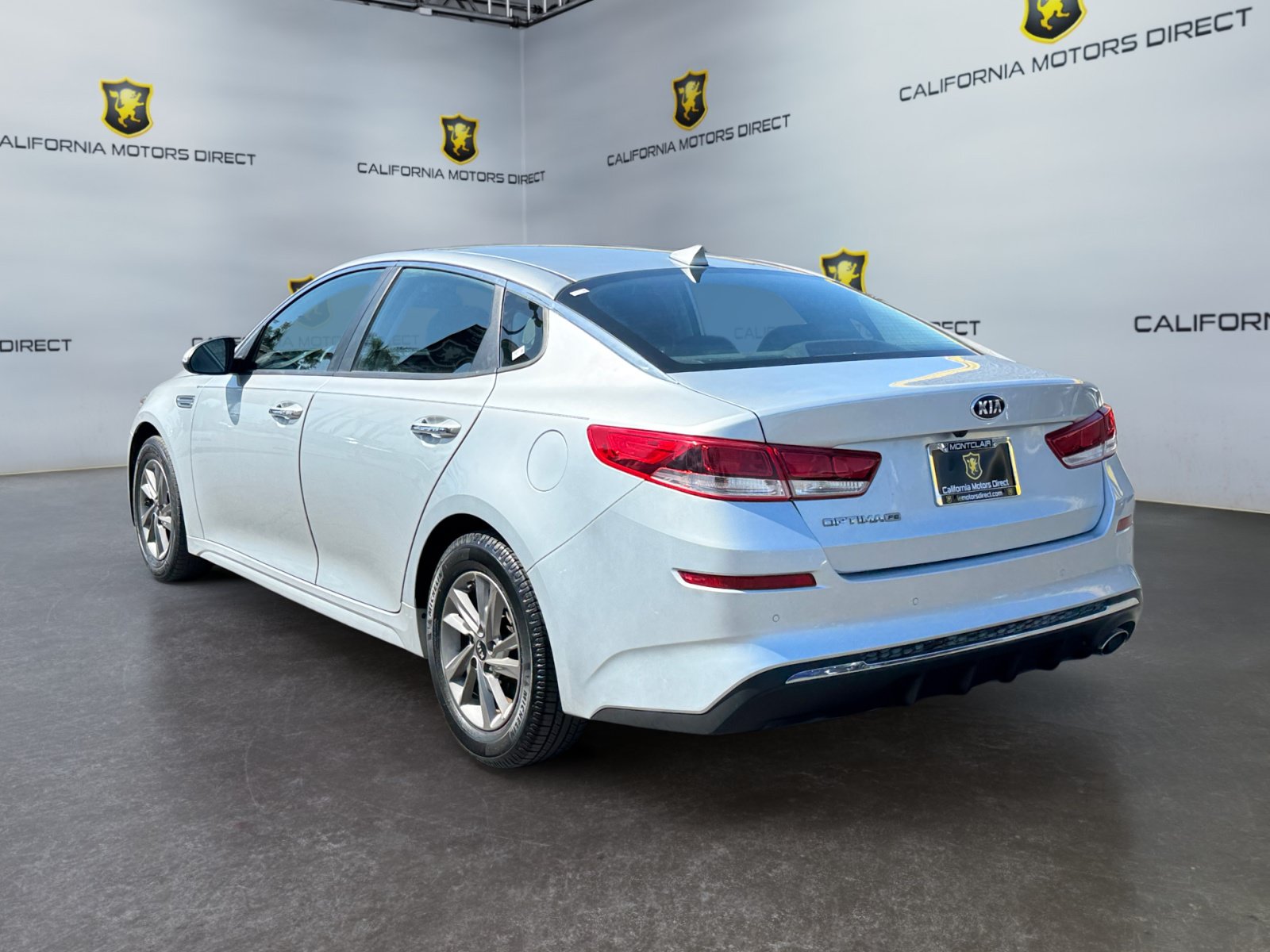 Used 2020 Kia Optima LX FWD image 3