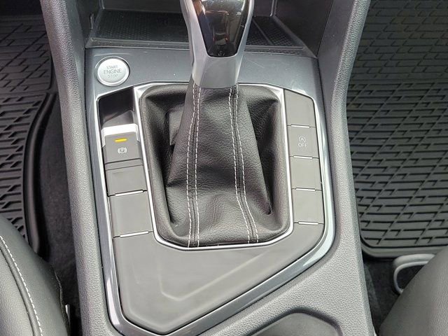 Certified 2024 Volkswagen Tiguan SE FWD image 34
