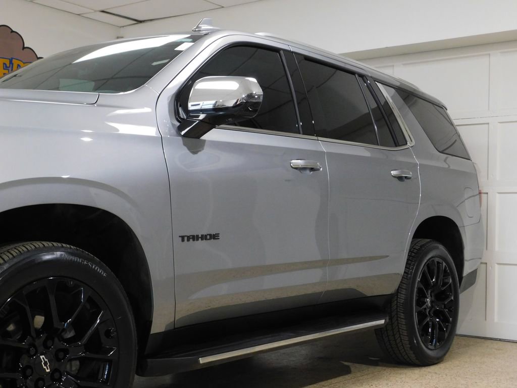 Used 2024 Chevrolet Tahoe Premier w/ Premium Package AWD/4WD image 16
