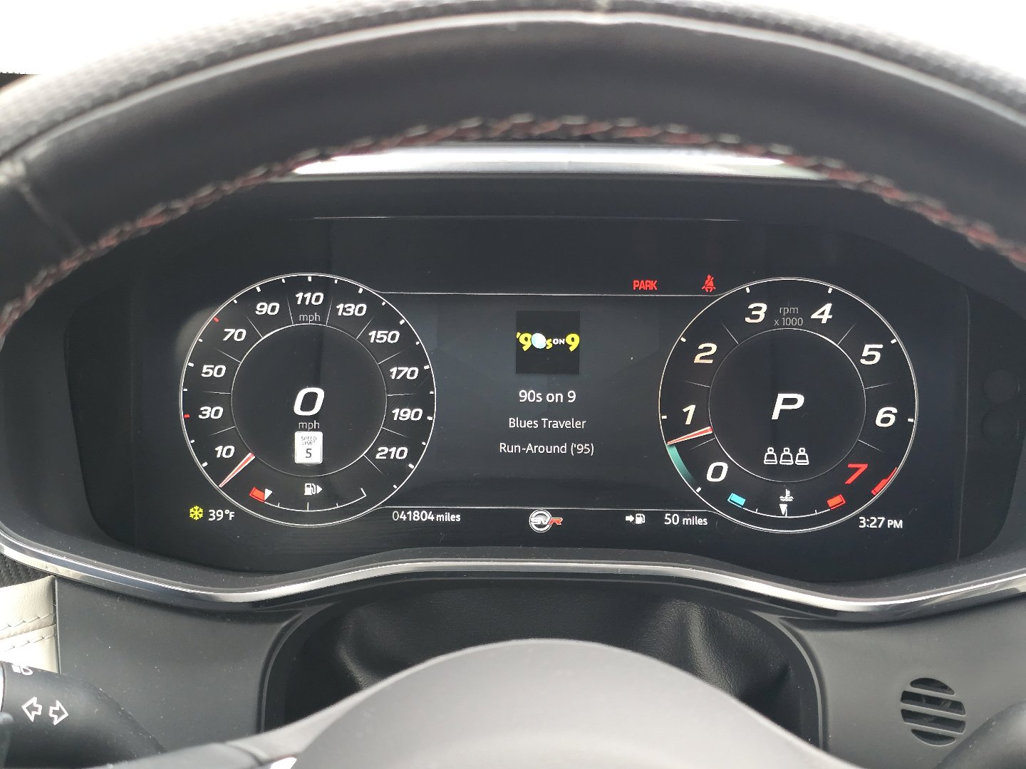 Used 2023 Jaguar F-PACE SVR image 43