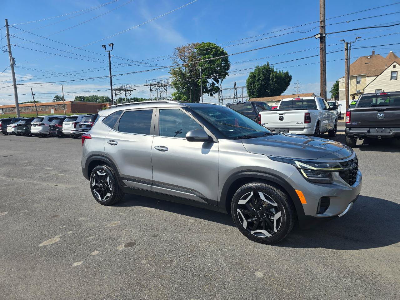 Used 2024 Kia Seltos SX w/ SX Sunroof Package AWD/4WD image 5