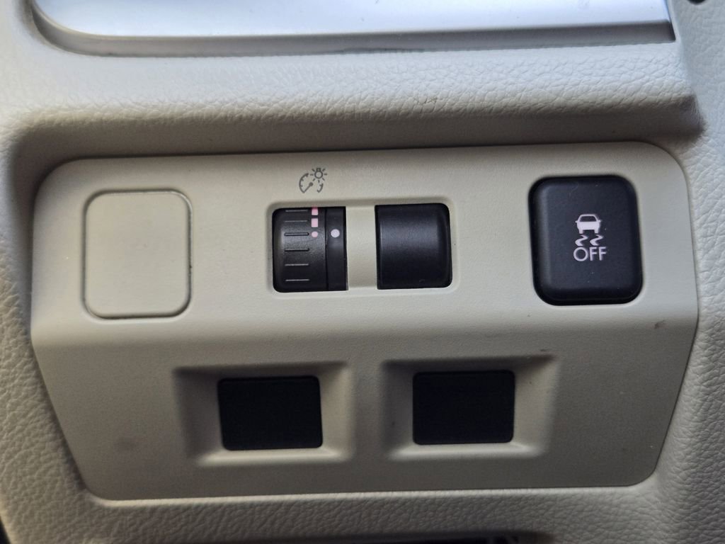 Used 2014 Subaru Crosstrek 2.0i Premium image 28