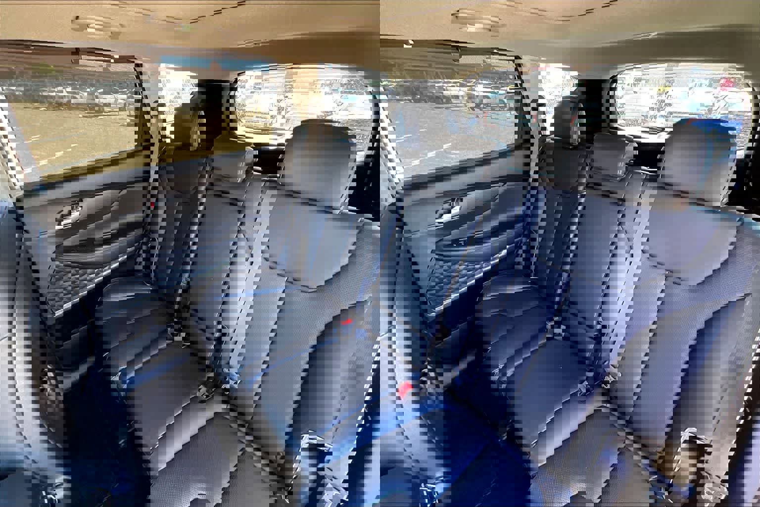 Used 2023 Hyundai Santa Fe Limited w/ Cargo Package image 28