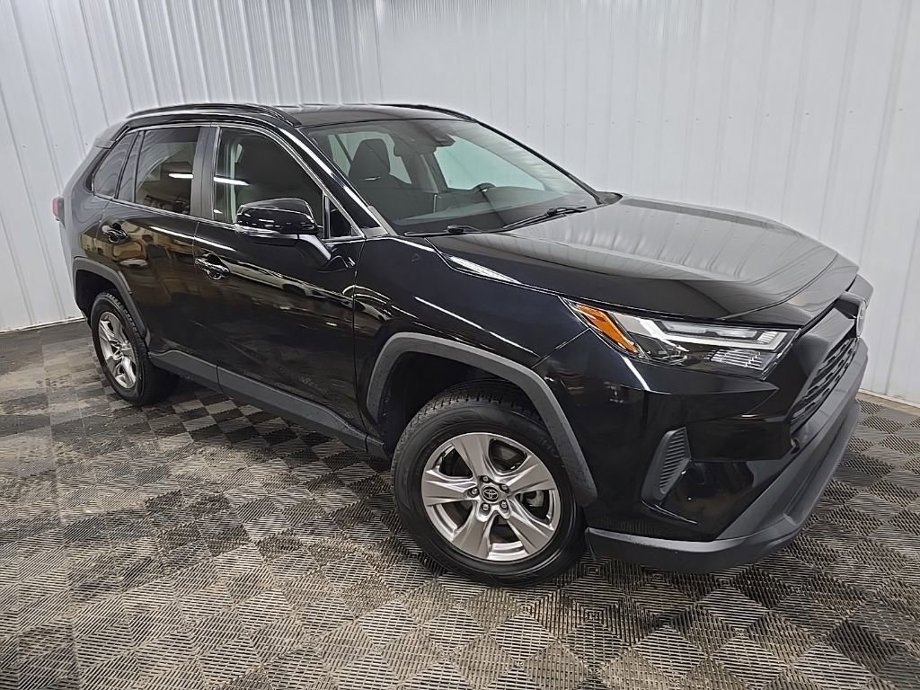 Used 2023 Toyota RAV4 XLE image 7