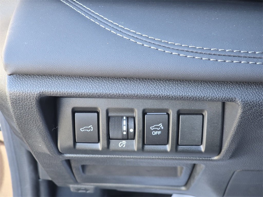 Used 2020 Subaru Outback Limited w/ Popular Package #2 image 17