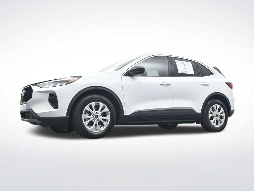 Used 2024 Ford Escape Active w/ Cold Weather Package FWD image 32