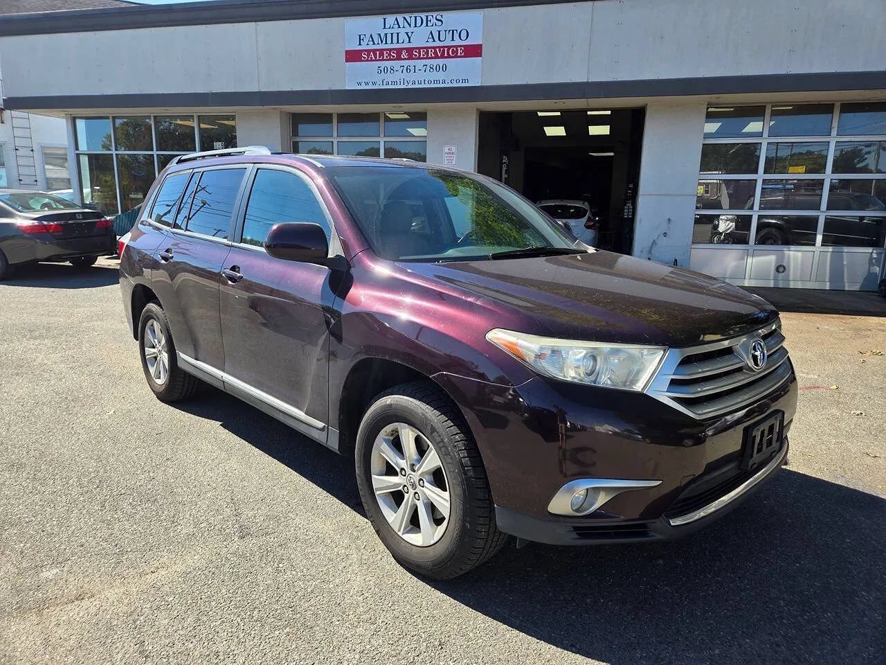 Used 2012 Toyota Highlander SE w/ Tow Pkg AWD/4WD image 20