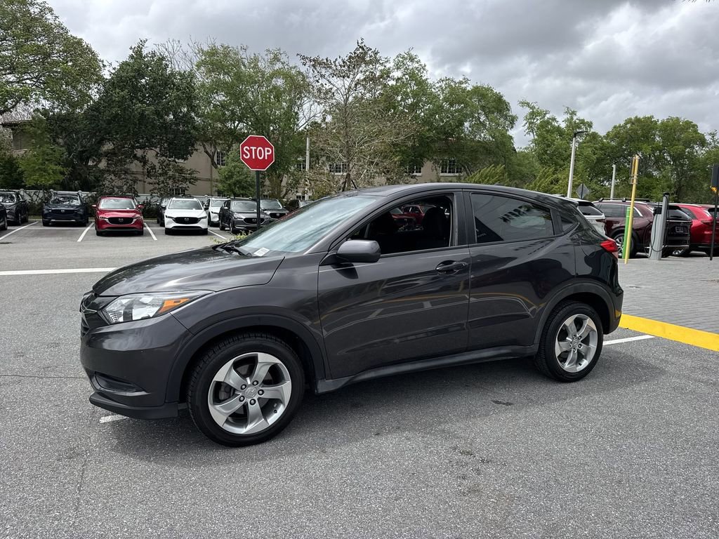 Used 2017 Honda HR-V LX image 10