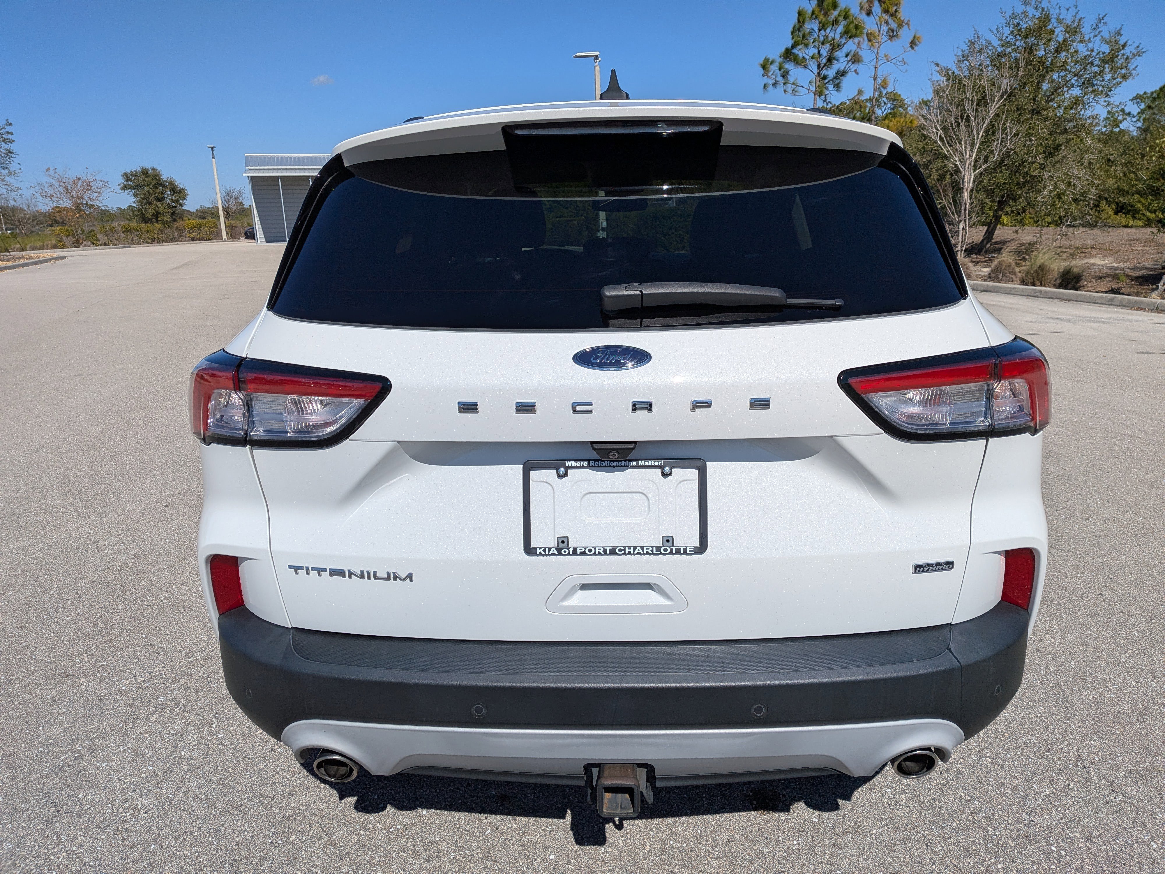 Used 2022 Ford Escape Titanium w/ Titanium Premium Package image 6